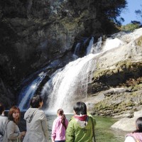 アメガエリの滝