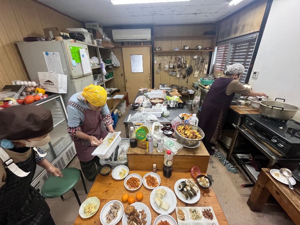 おかみさん市